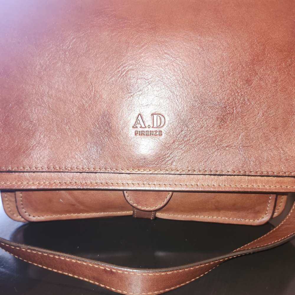 A.D. Firenze Handmade Leather Crossbody Satchel - Picture 2 of 12